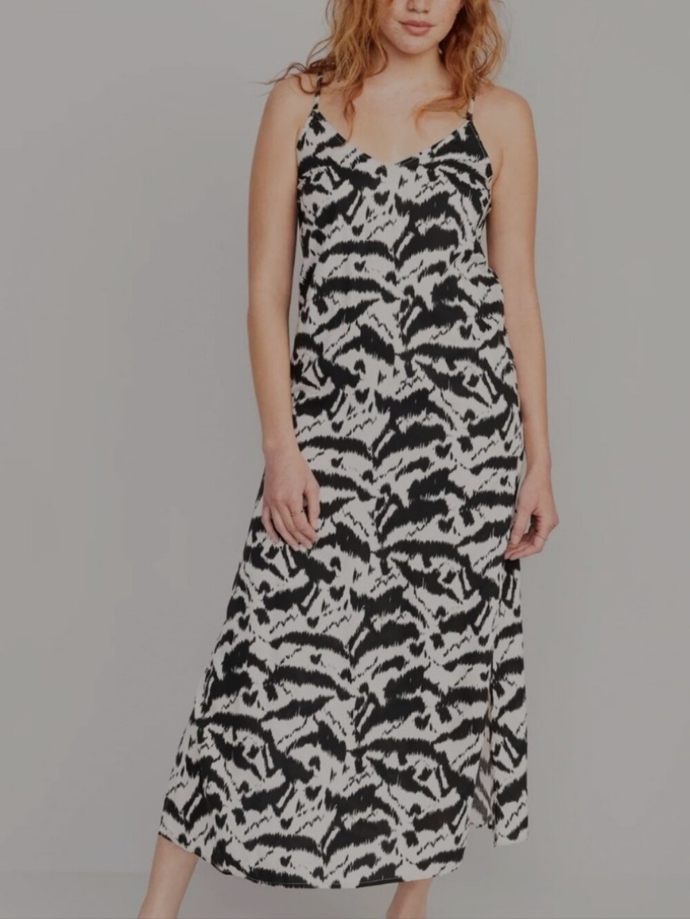 Old Navy Black And White Abstract Print Maxi Dress